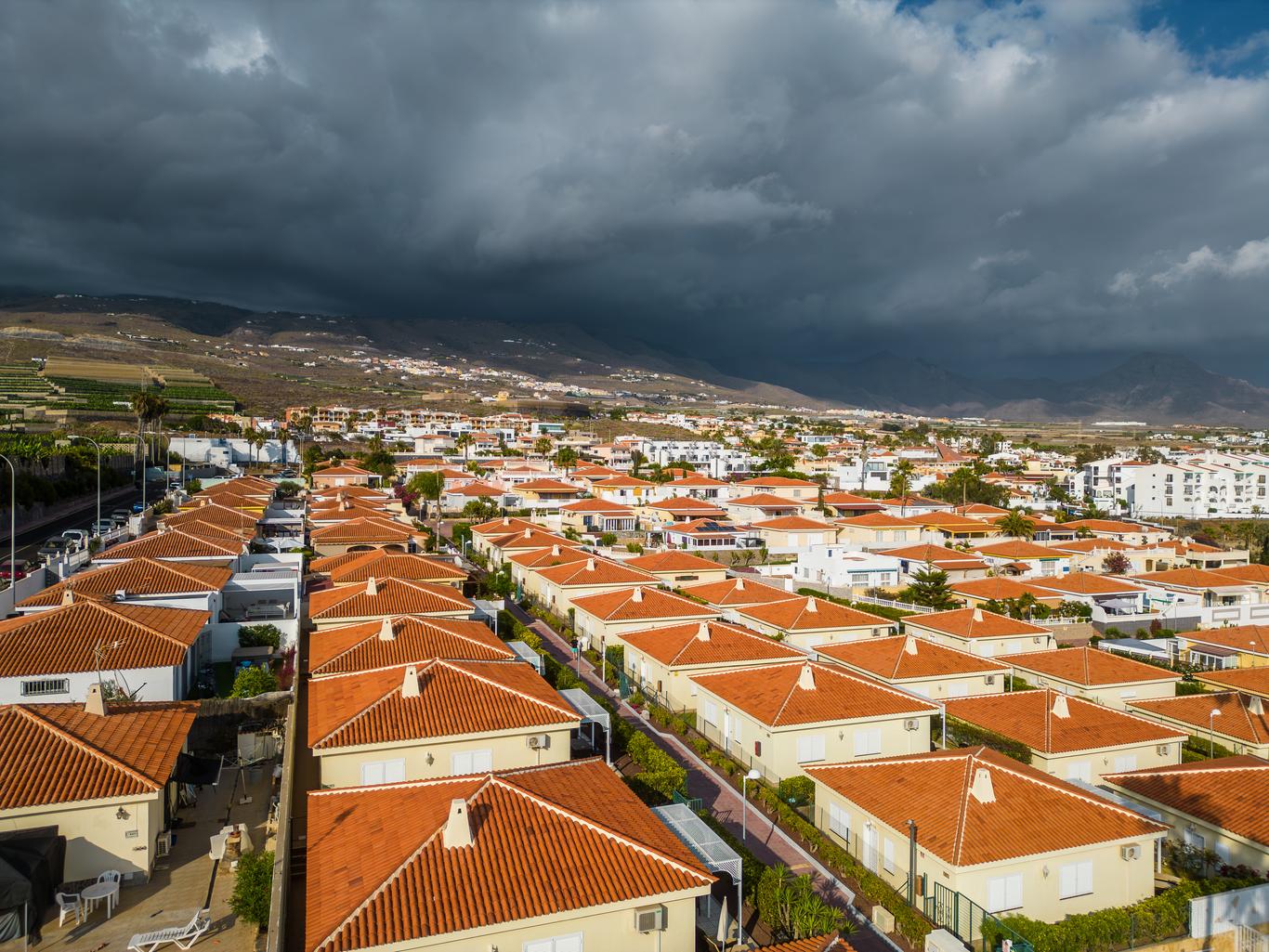 Alquile apartamentos de 2 dormitorios premium amueblados en Callao Salvaje