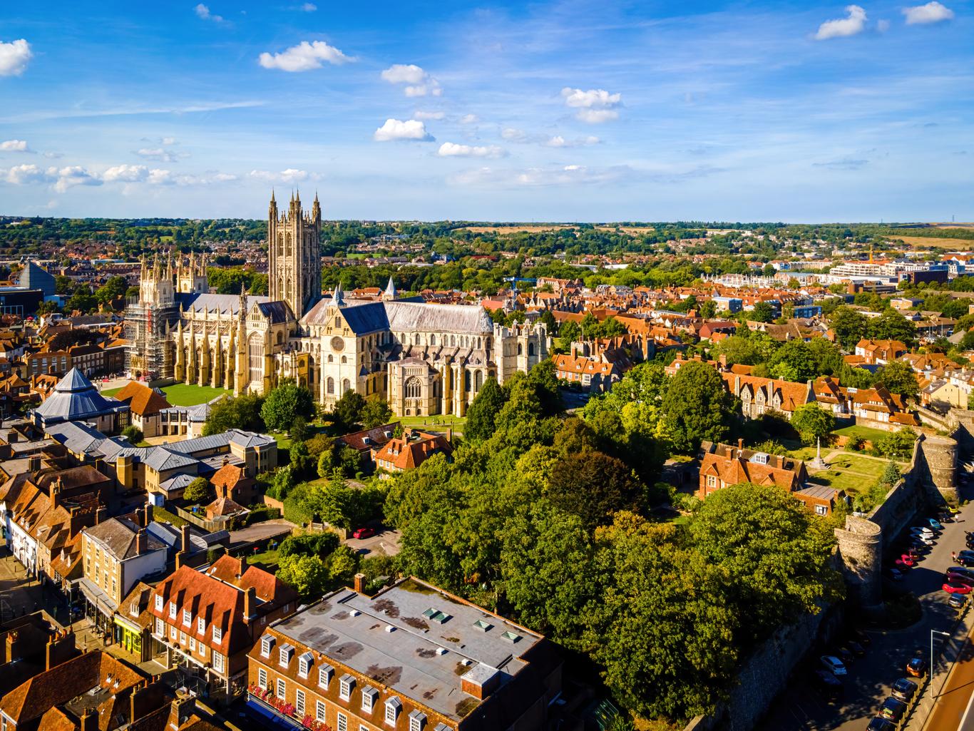 Furnished corporate housing in Canterbury for professionals