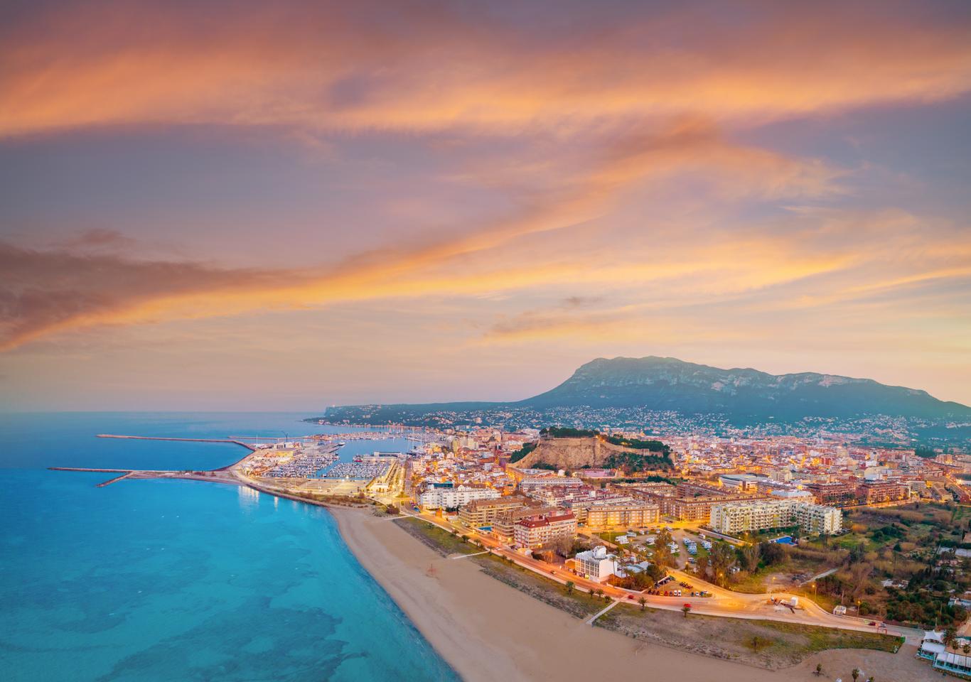 Apartamentos mobiliados para alugar em Dénia