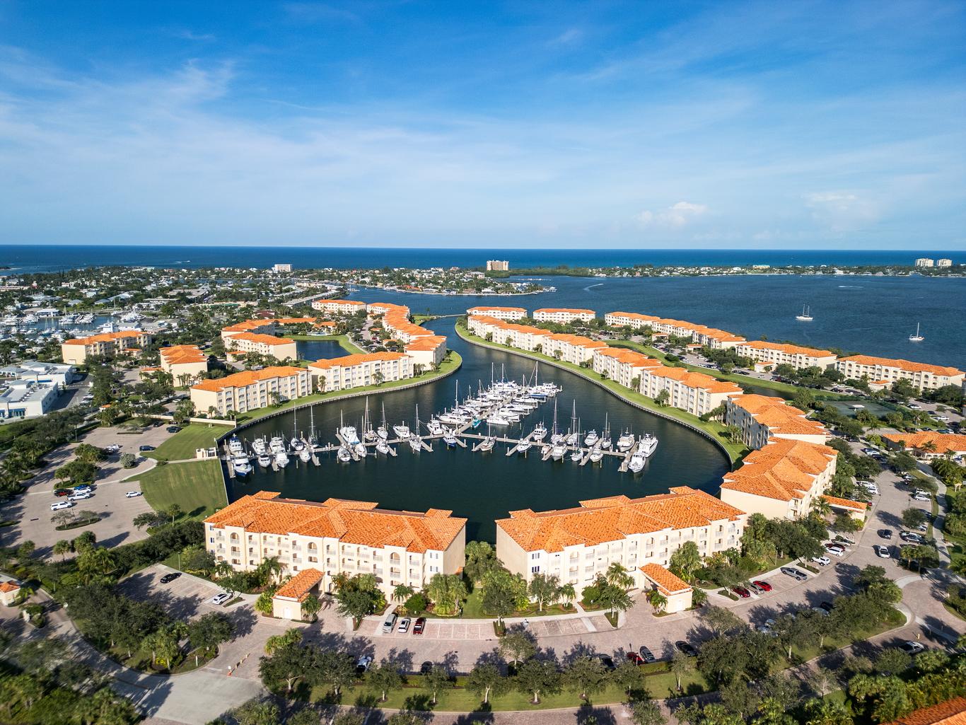 Apartamentos mobiliados para alugar em Fort Pierce, FL