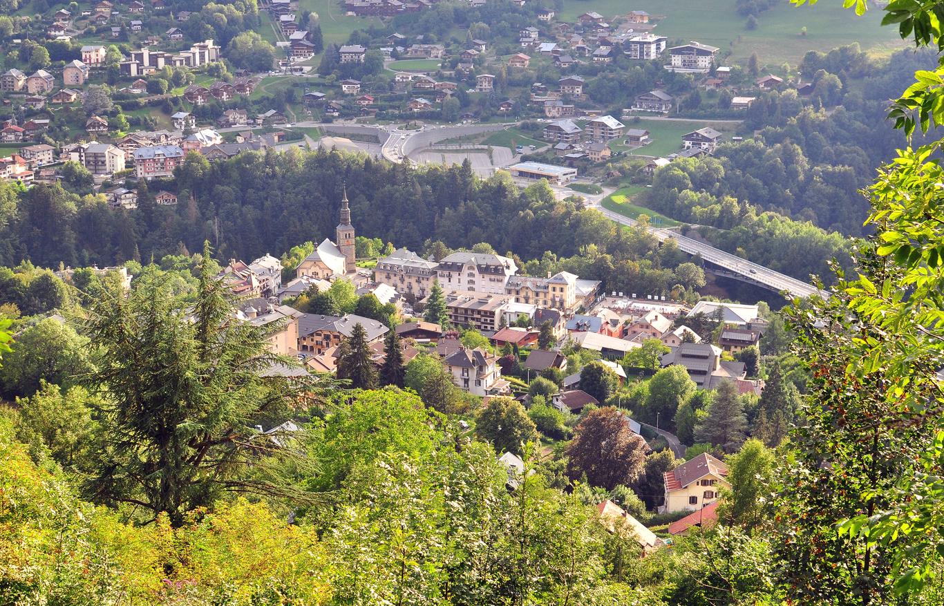 가구가 완비된 임대 아파트 르 프레-생제르베