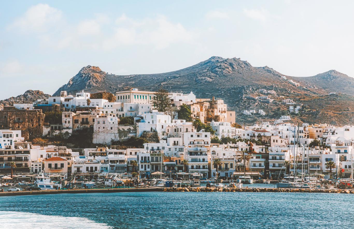 Furnished apartments for rent in Naxos