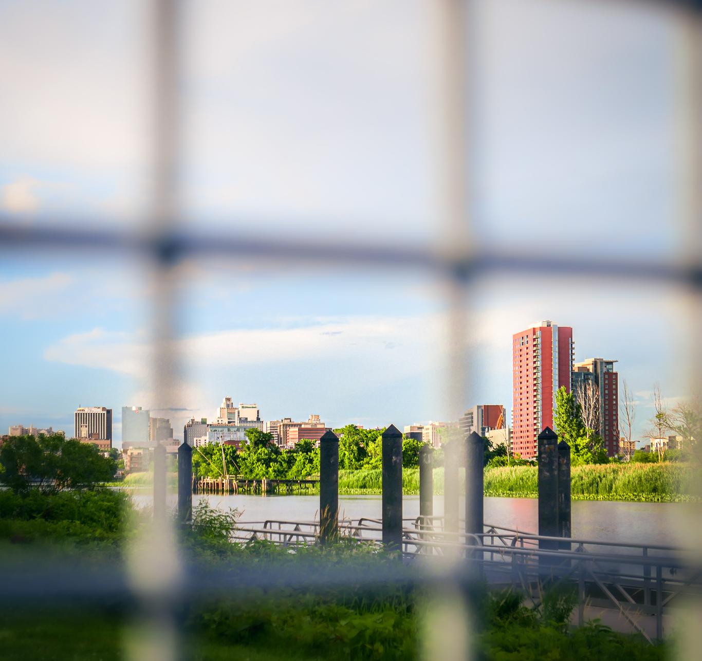 Newark でプレミアム家具付きの1ベッドルームアパートをレンタル。