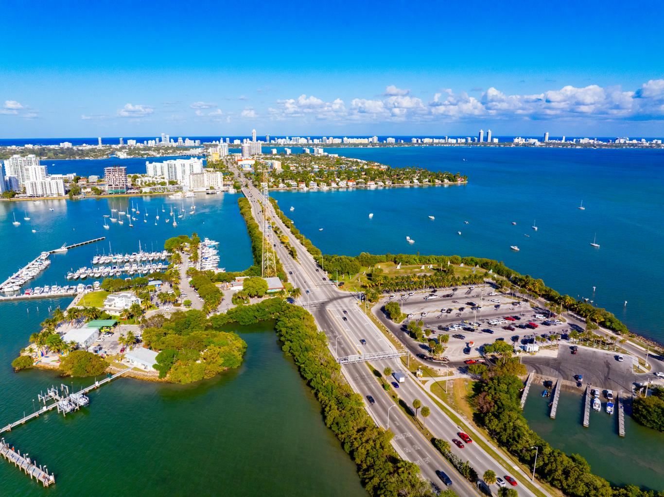 Apartamentos mobiliados para alugar em North Bay Village, FL