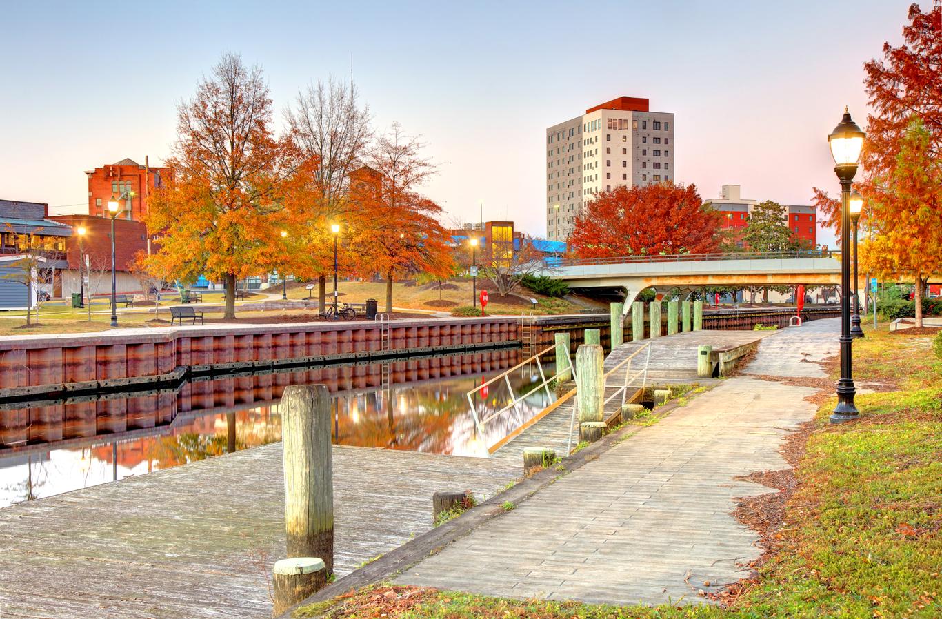 프리미엄 가구가 비치 된 2-베드룸 아파트 임대 솔즈베리, MA