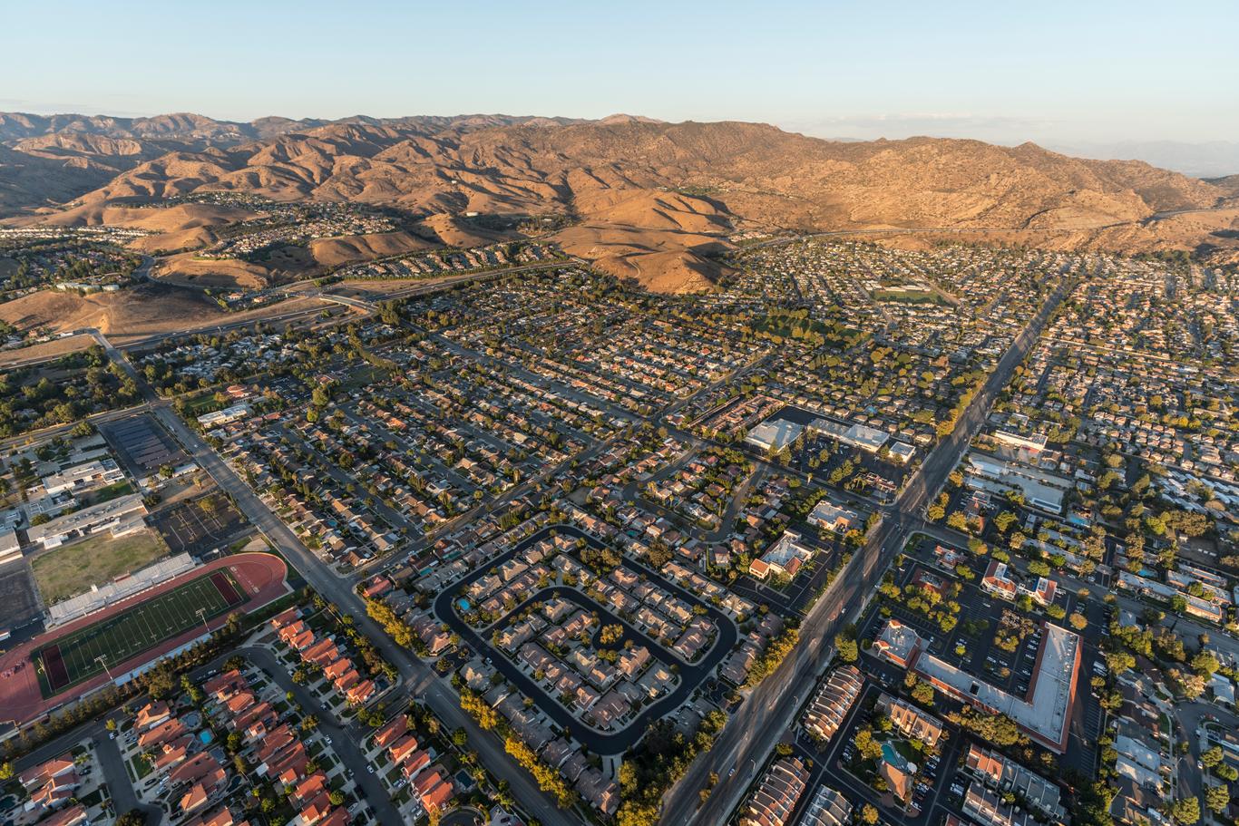 Möblierte Firmenunterkünfte in Simi Valley, CA für Fachkräfte