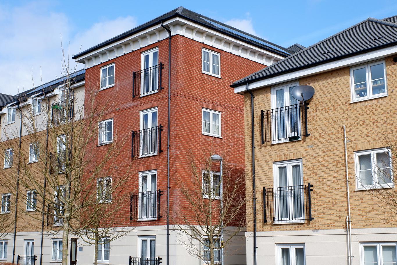 Rent premium furnished 4-bedroom apartments in Watford