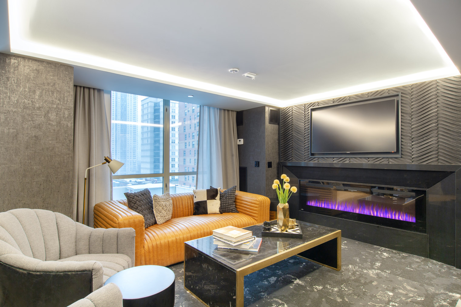 Gold Coast 1br w/ gym & lounge, 1 block to L (CHI-799)