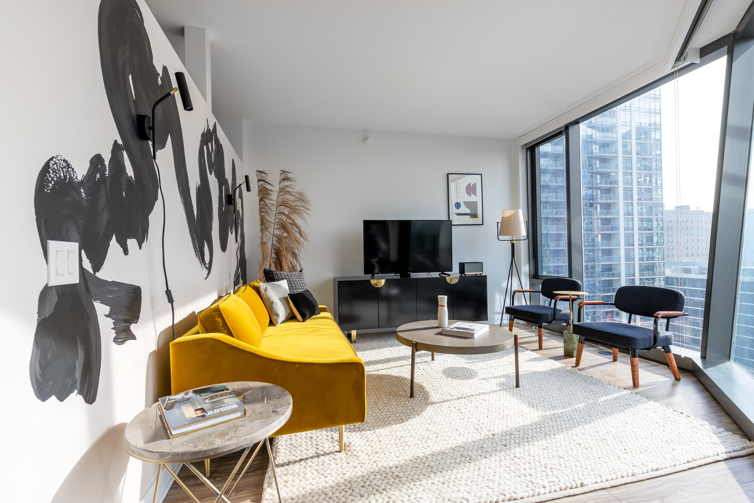 S Loop Studio w/ Gym, Pool, W/D, nr the L (CHI-185)