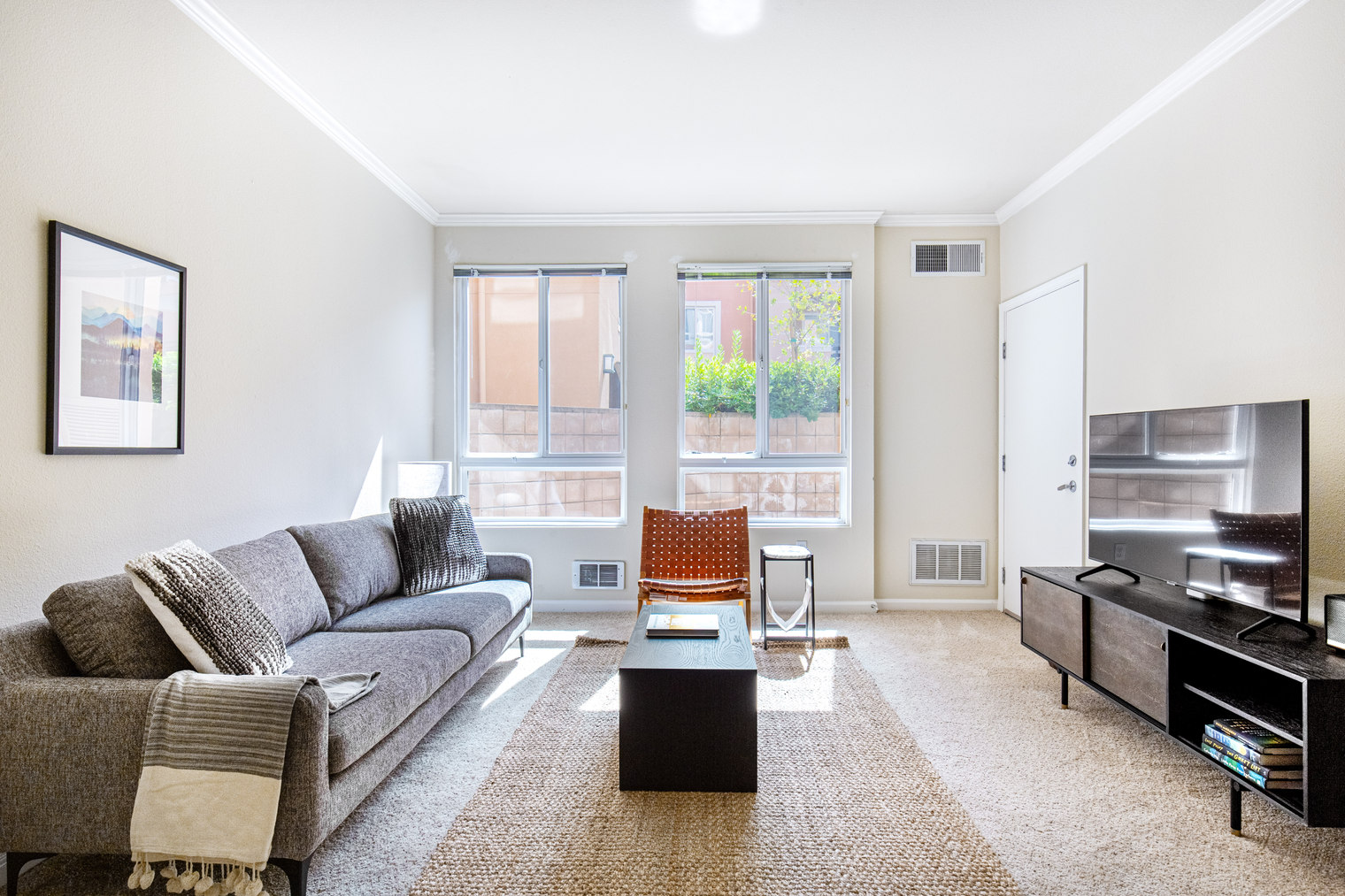 Sunnyvale 1BR w/ Pool, Gym, W/D, nr Caltrain (SFO-503)