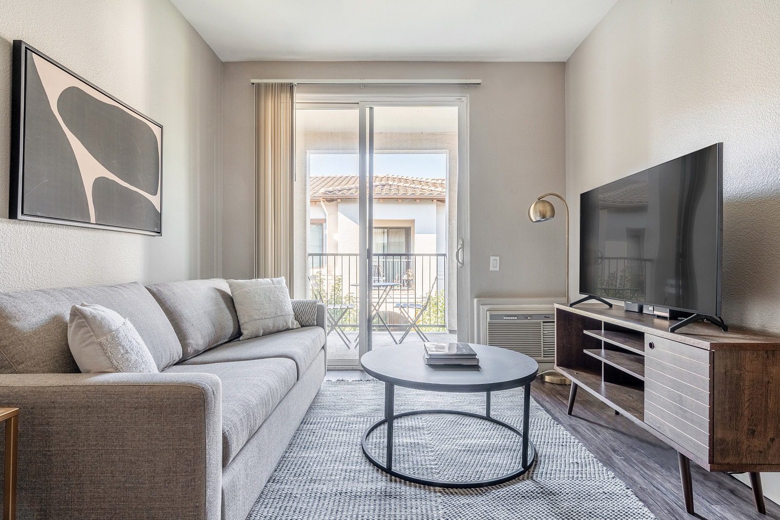 San Jose 1BR w/ Pool & Parking, nr 101 (SFO-659)