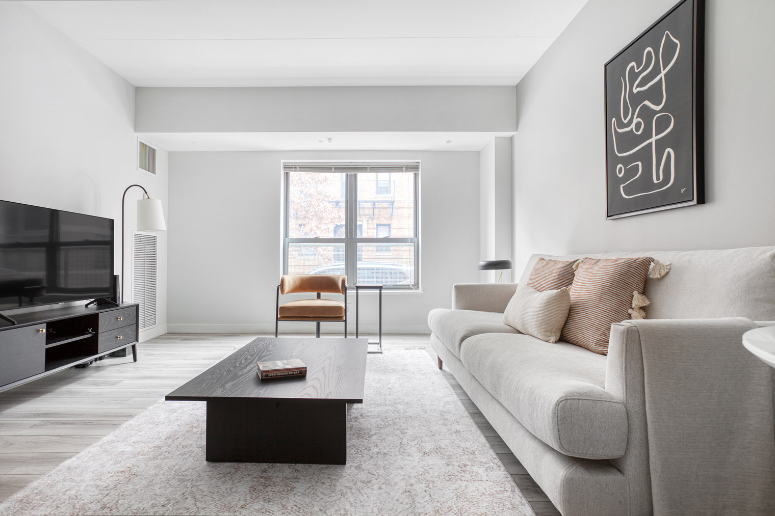 S End 1BR w Gym nr restaurants & BUMC (BOS-487)