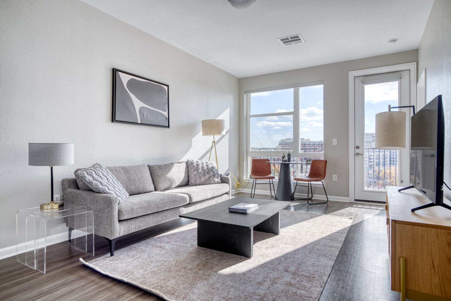 Central Business Dist 1BR w/ W/D, Lounge & Pool (DEN-67)