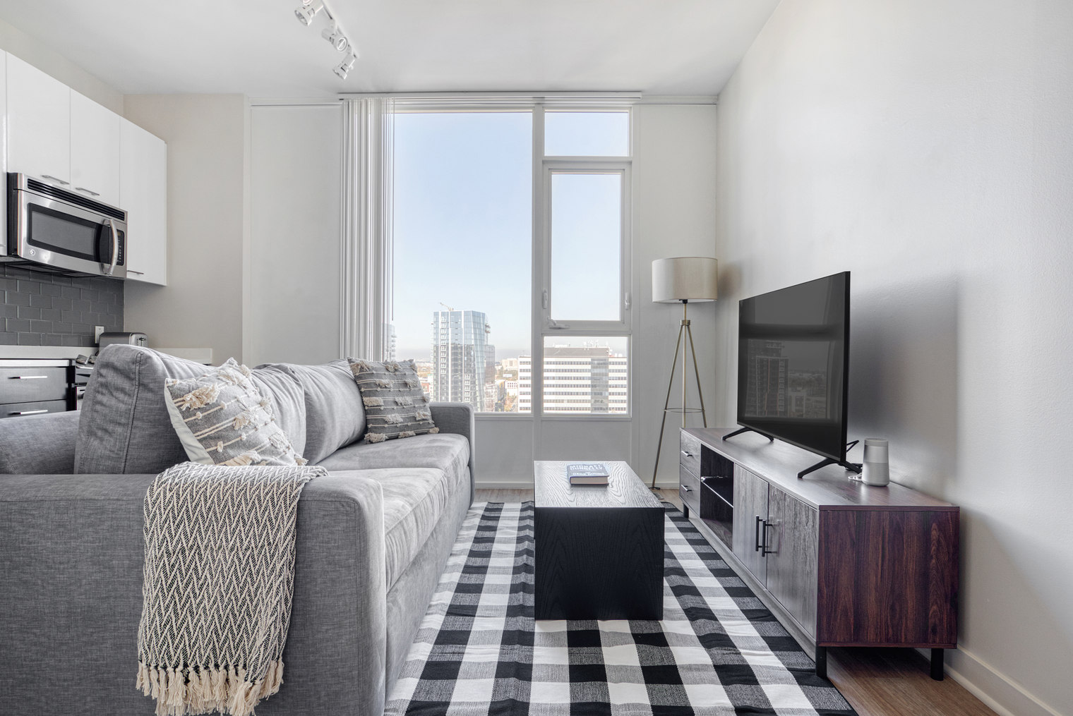 San Jose 1BR w/ Gym & Pool, nr highways (SFO-748)