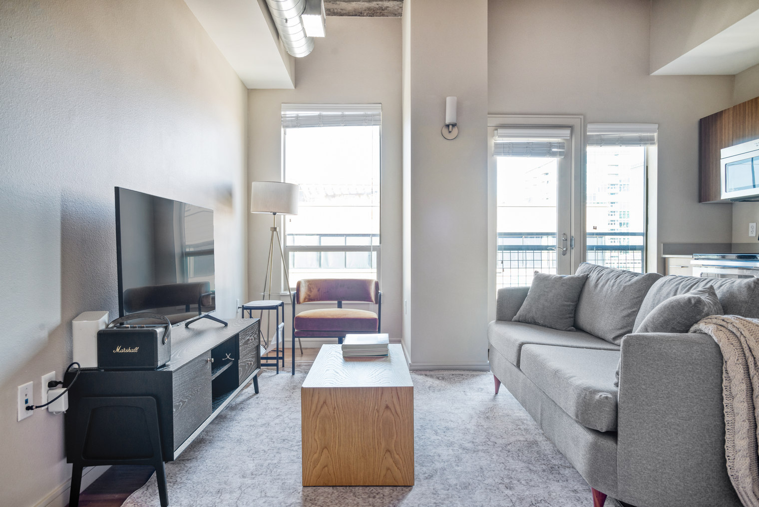 LoDo 1BR w/ W/D, Gym, nr Union Station & 16th St (DEN-110)