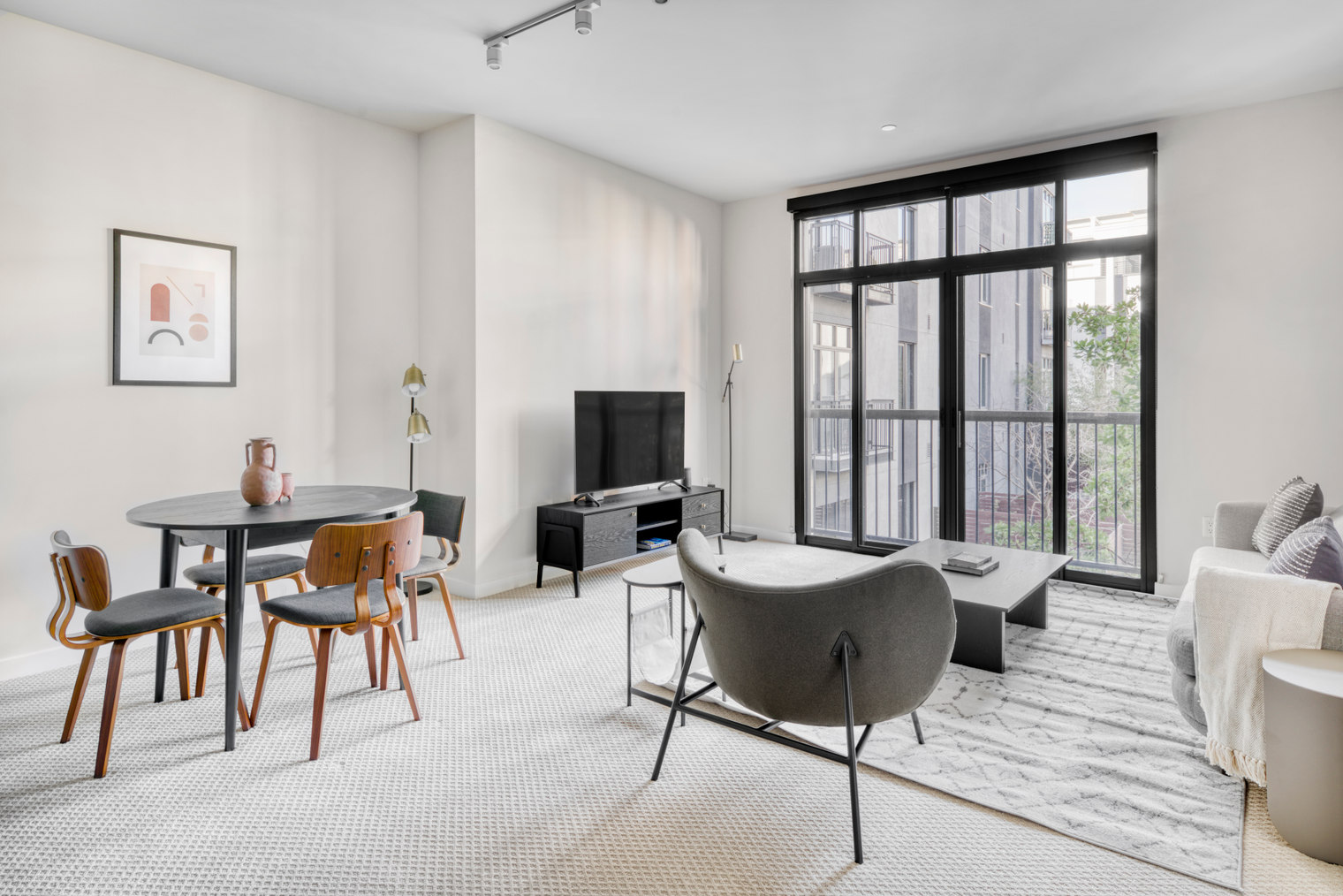 Santana Row 1BR w/ Gym & BBQ, 10 mins to Target (SFO-846)