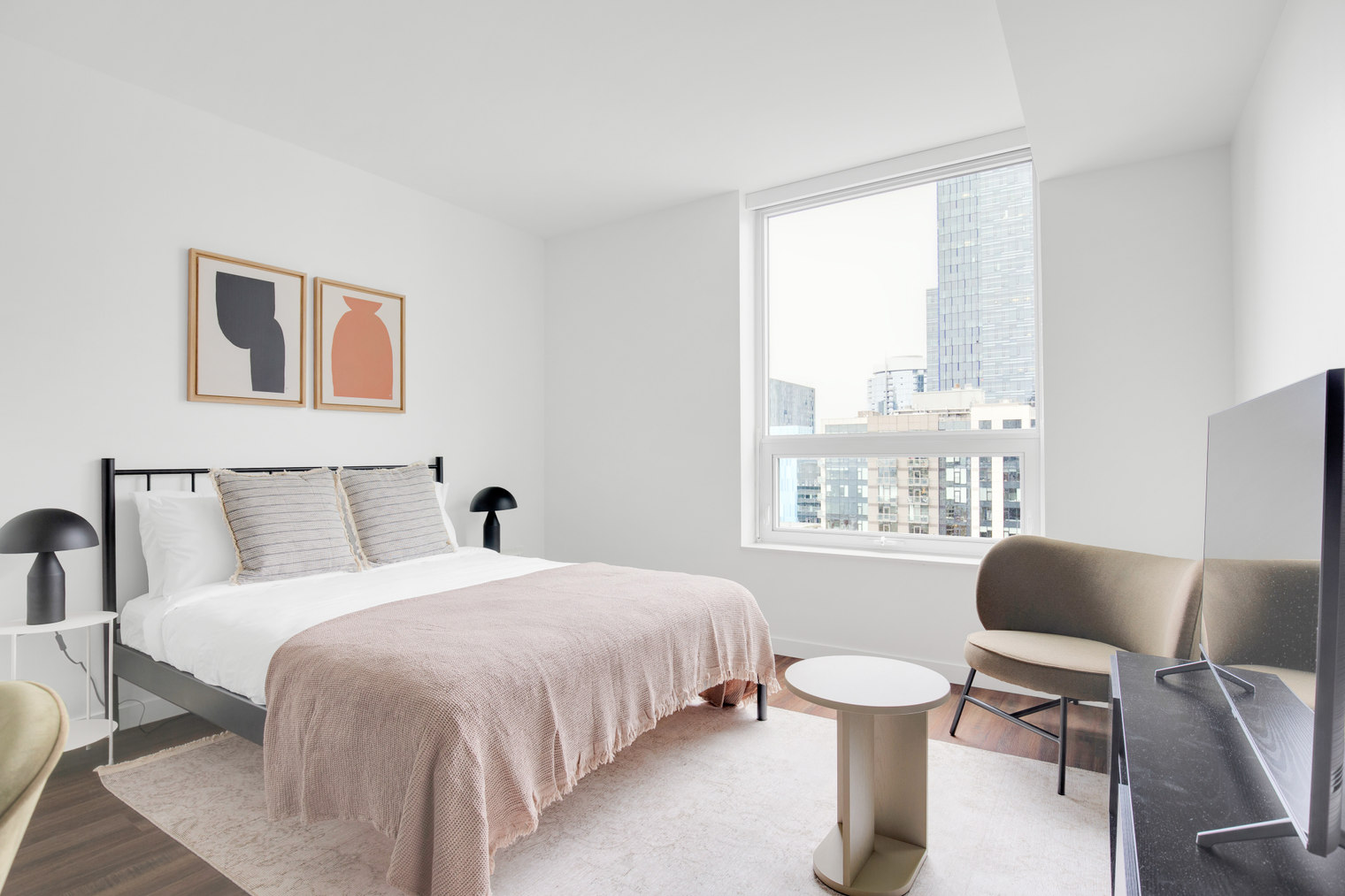 Belltown Studio w/ Lounge & Gym, nr Metro (SEA-284)