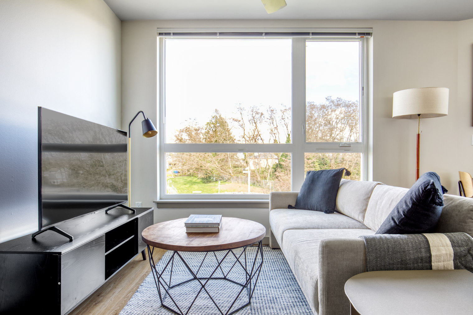 Columbia City 1BR w/ W/D & Gym, nr Light Rail (SEA-342)