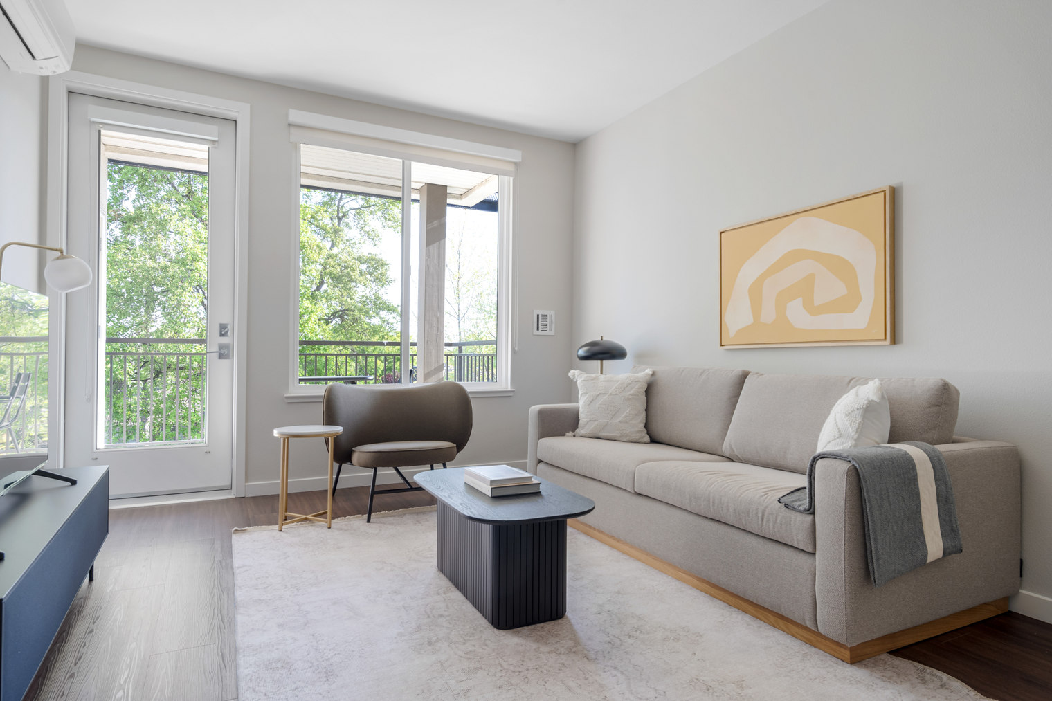 Sunnyvale 1BR w/ W/D, Pool & Gym (SFO-956)