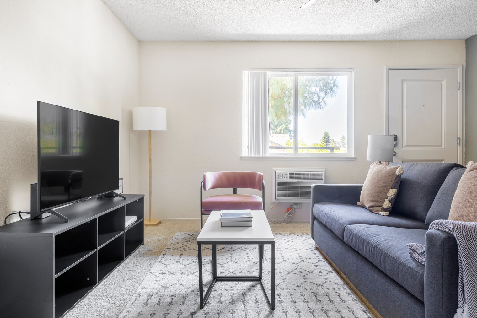 Sunnyvale 1BR w/ Pool, Spa & W/D, nr Freeways (SFO-1021)