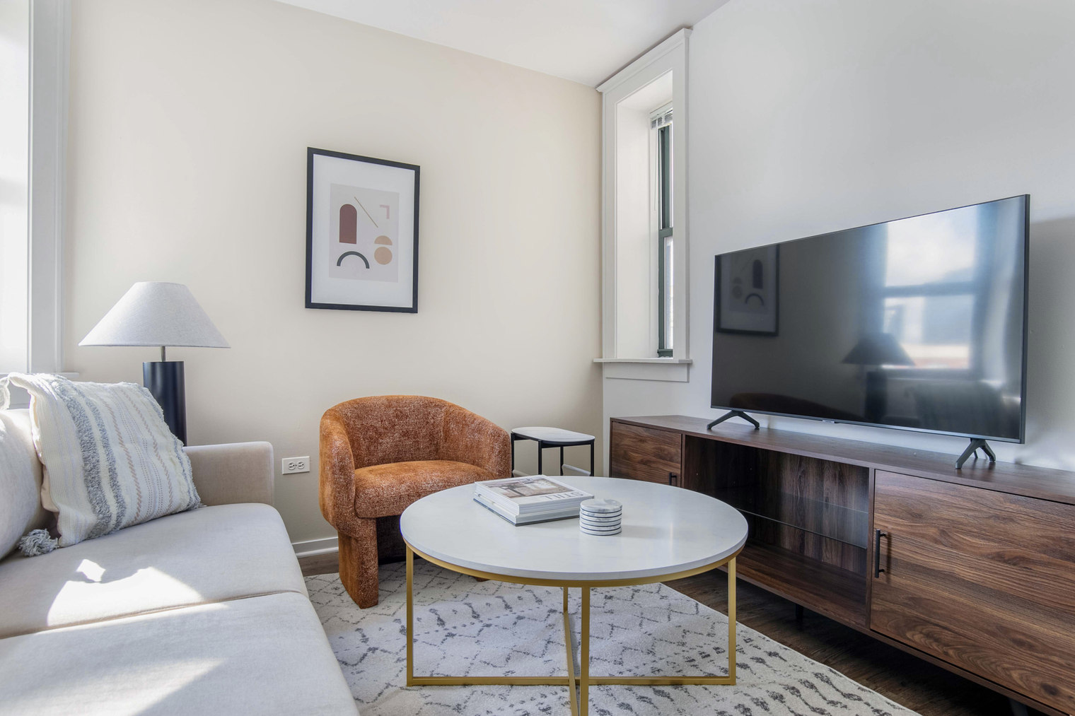 South Loop 1br nr L & Grant Park (CHI-805)