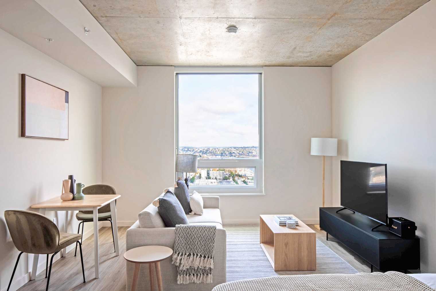 South Lake Union studio w/ w/d & roof, nr lake (SEA-494)