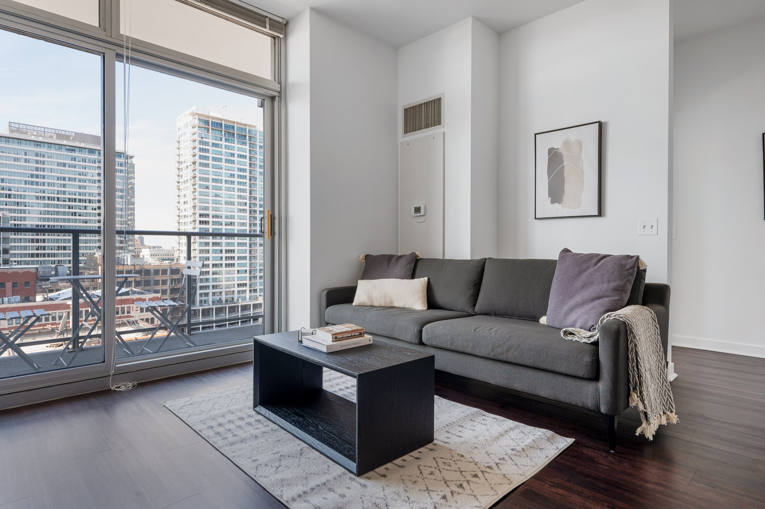 South Loop 1br w/ gym & lounge, nr Grant Park (CHI-848)