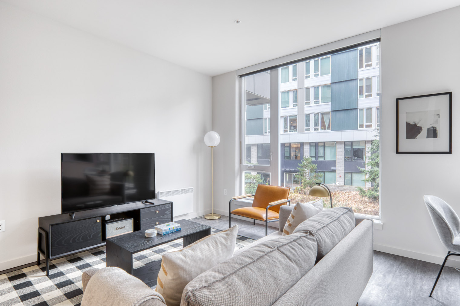 South Lake Union 1br w/ gym & lounge, nr shops (SEA-532)