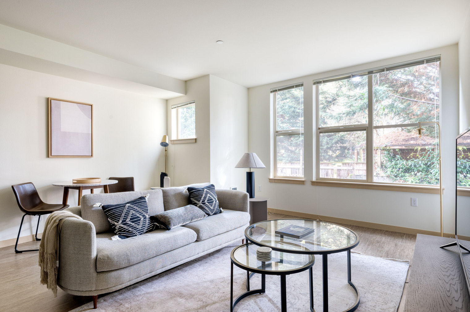 Wallingford 1br w/ pets & w/d, nr shops & bars (SEA-565)