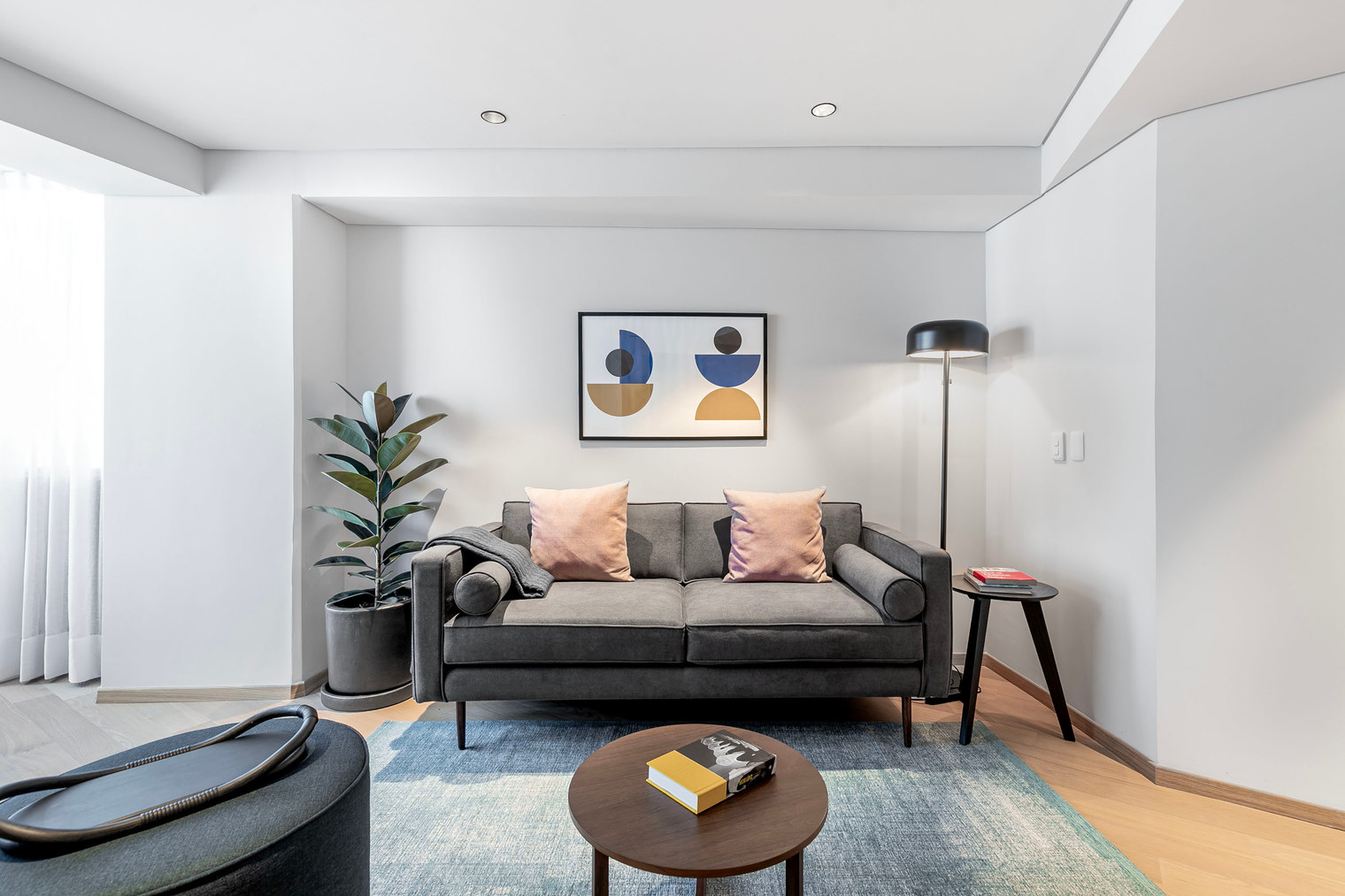 Open Roma 2BR w/ Rooftop (MEX-47)