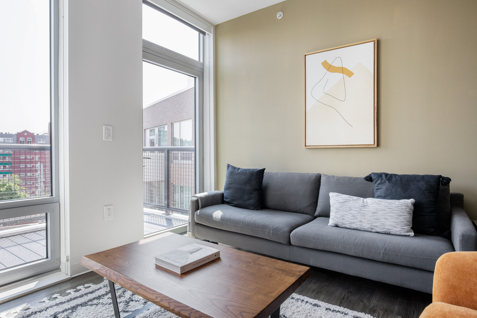 East Cambridge 2br w/ gym & w/d, nr green line (BOS-876)