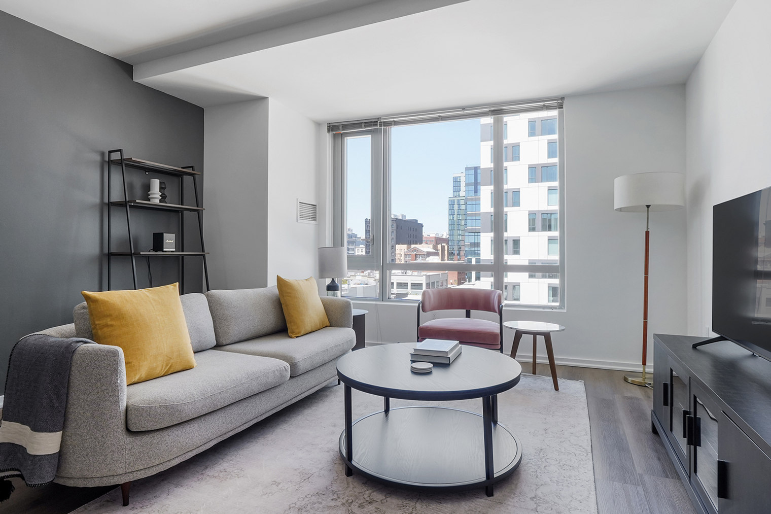 SoMa 1br w/ roofdeck, gym & pet area, nr groceries (SFO-1430)