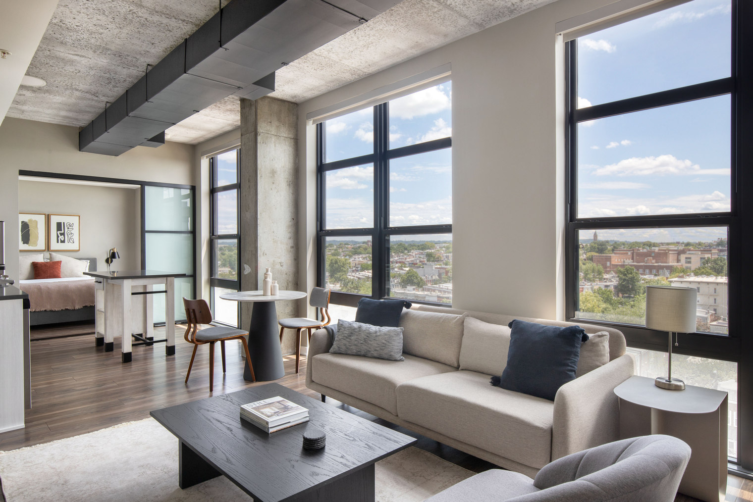 H Street 1br w/ concierge & gym, nr Union Station (WDC-700)