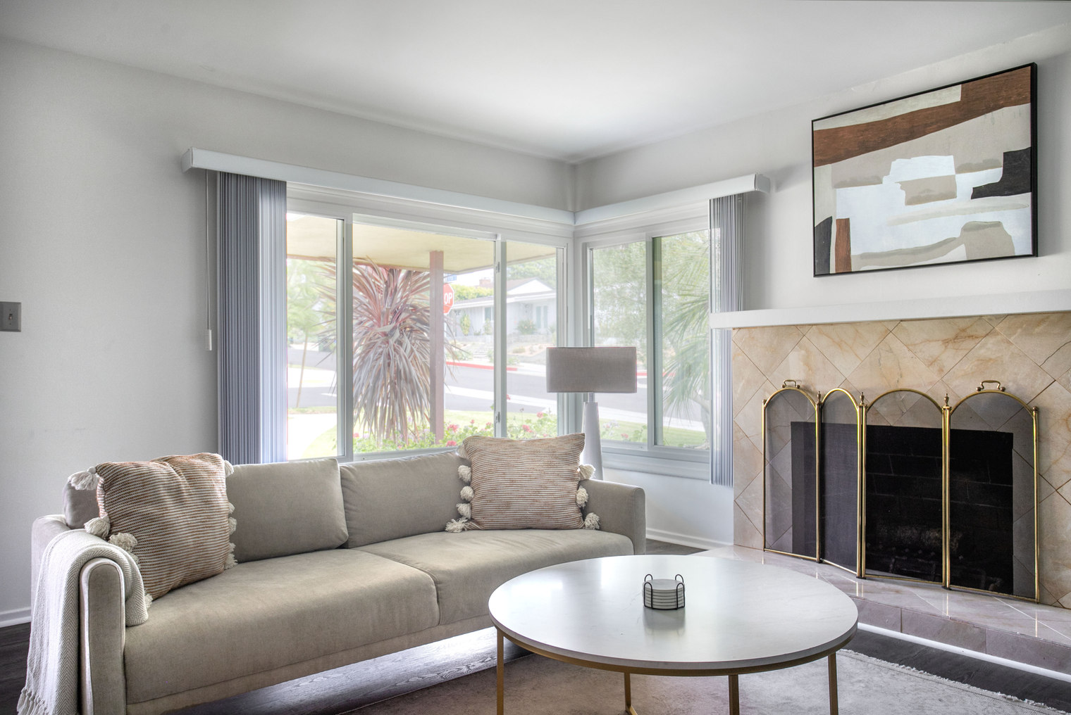 Culver City 2br w/ w/d, nr beach & airport (LAX-1140)