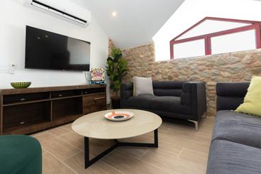 photo 1 photo 1