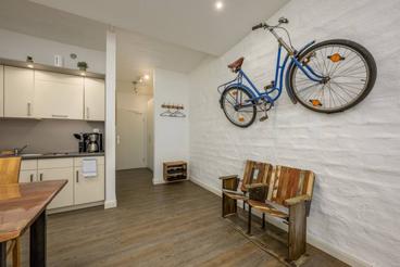 photo 1 photo 1