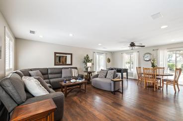 photo 1 photo 1