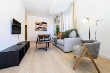 photo 1 photo 1