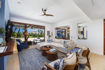 photo 1 photo 1