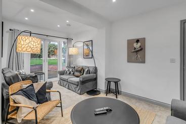 photo 1 photo 1