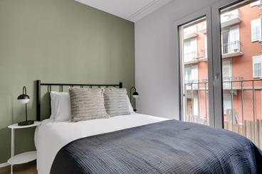 Çift Kişilik Yatak