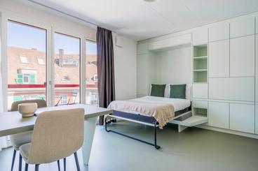 더블 사이즈 침대