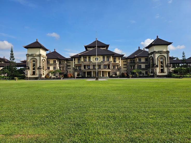 Instituto Politécnico Estadual de Bali