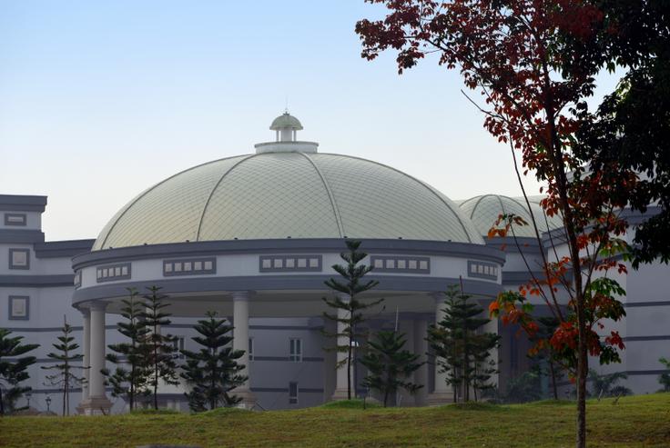 Esa Unggul University