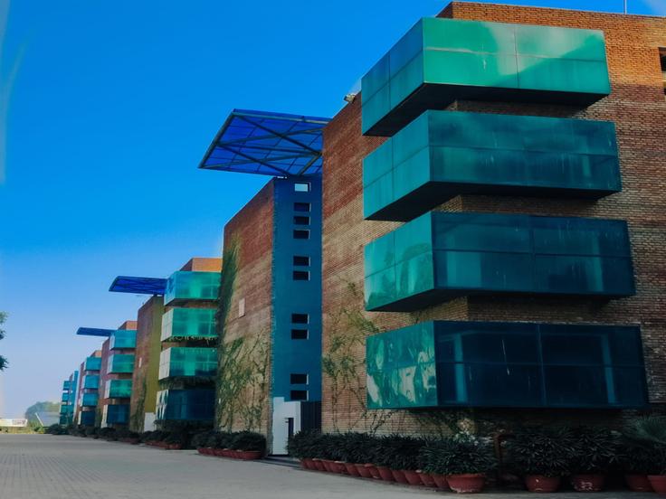 Faculté des sciences et de la technologie de NOVA