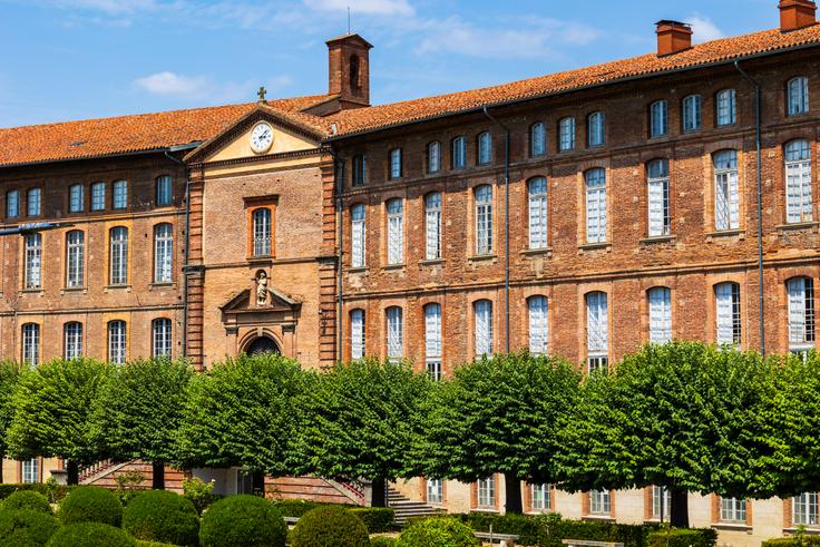 Toulouse Business School