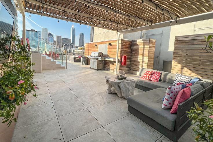 Furnished Studio Apartments for Rent in Historic Core, Los Angeles