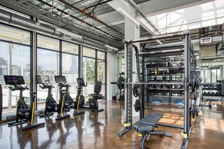 Furnished Studio Apartments for Rent in Historic Core, Los Angeles