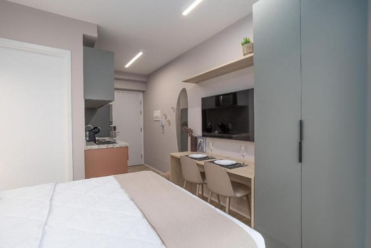Salle de séjour élégante avec mobilier moderne dans un appartement à Building Rua dos Chanés - 360-suites - 1559861 à Indianópolis, São Paulo Salle de séjour élégante avec mobilier moderne dans un appartement à Building Rua dos Chanés - 360-suites - 1559861 à Indianópolis, São Paulo