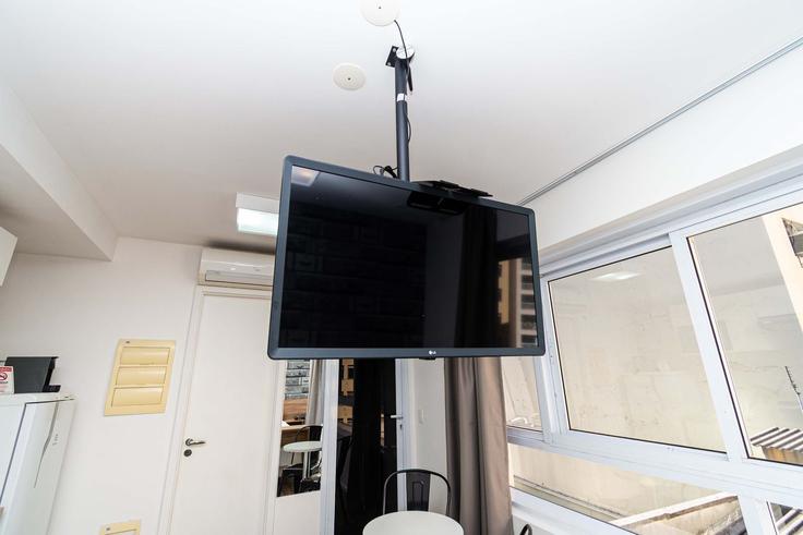 São Paulo ConsolaçãoのBuilding Viaduto Nove de Julho - 360-suites - 1629967のアパートメントにある、モダンな家具を備えたエレガントなデザインのリビングルーム São Paulo ConsolaçãoのBuilding Viaduto Nove de Julho - 360-suites - 1629967のアパートメントにある、モダンな家具を備えたエレガントなデザインのリビングルーム